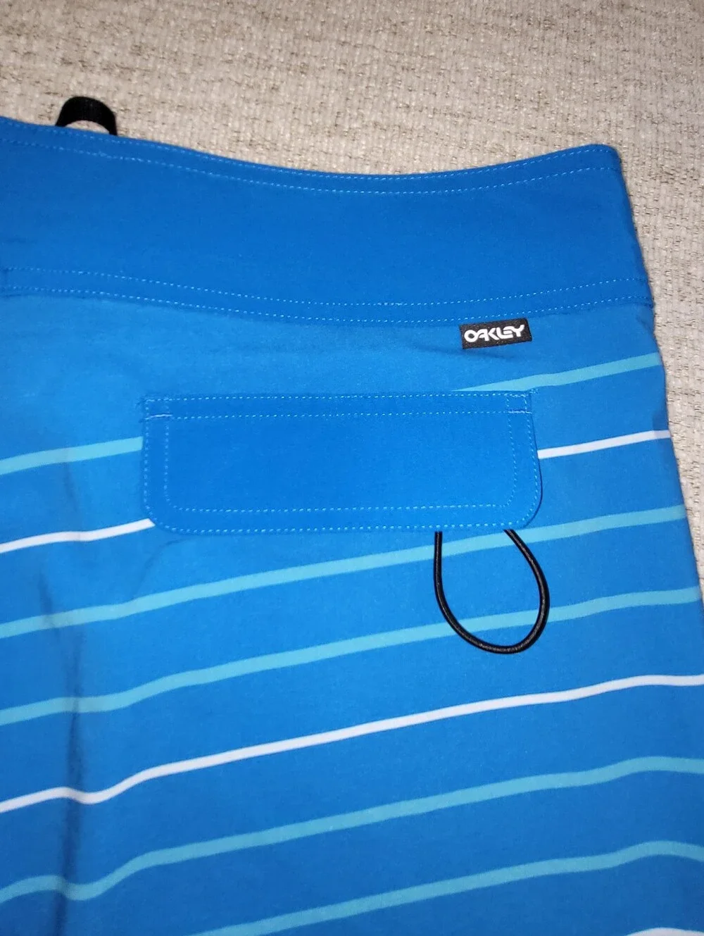 (NWOT) Oakley Retro Split 21 Boardshort